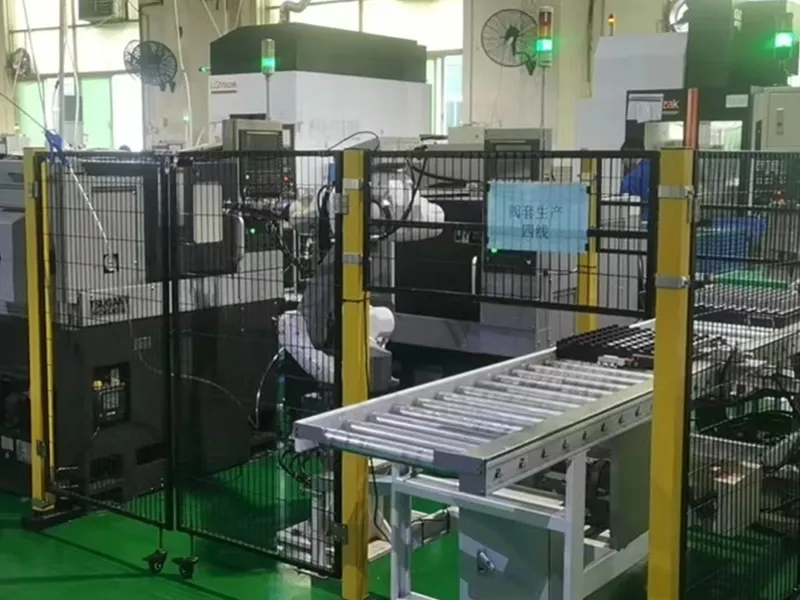 대량 생산 공장에서의 첨단 생산 CNC 가공